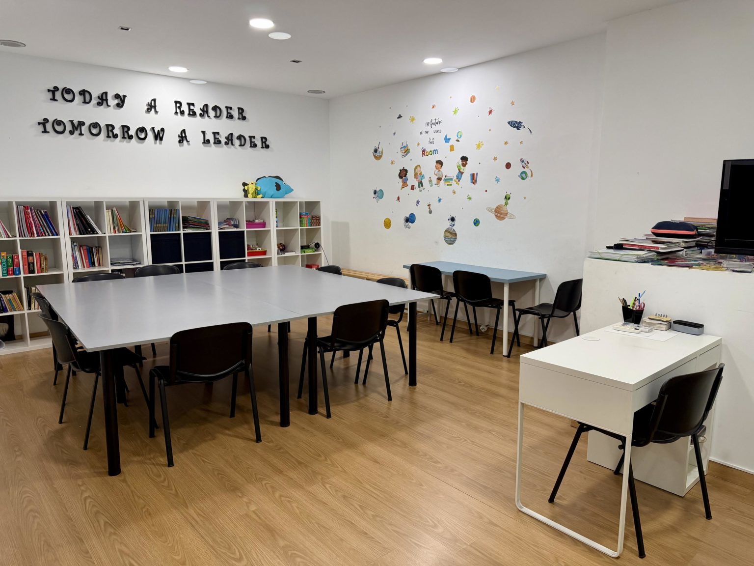 aula para clases de inglés y francés en Burriana